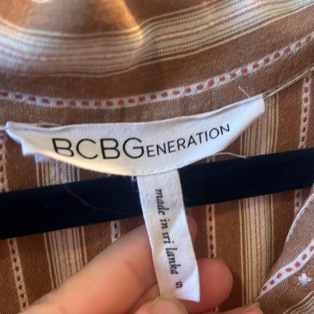 Bcbgeneration High-Low Button-Up Collared Top - image 4